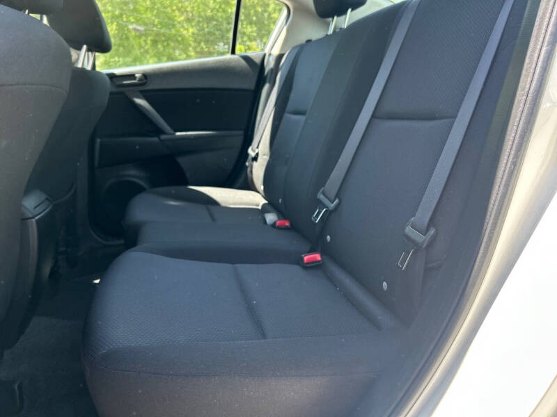 2011 Mazda MAZDA3 i Sport