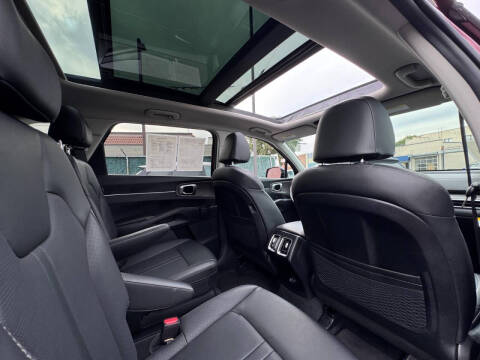 2024 Kia Sorento X-Line EX