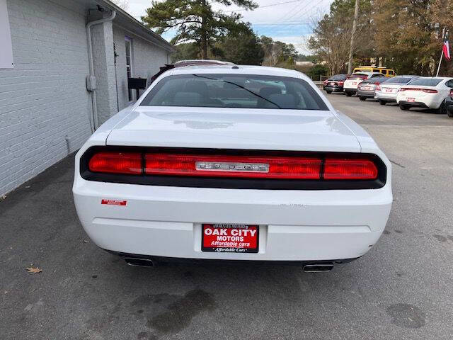 2014 Dodge Challenger SXT