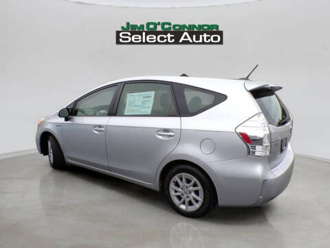 2013 Toyota Prius v Five
