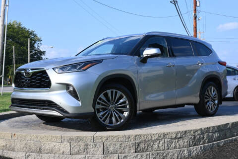 2020 Toyota Highlander for sale at Platinum Motors LLC in Heath OH