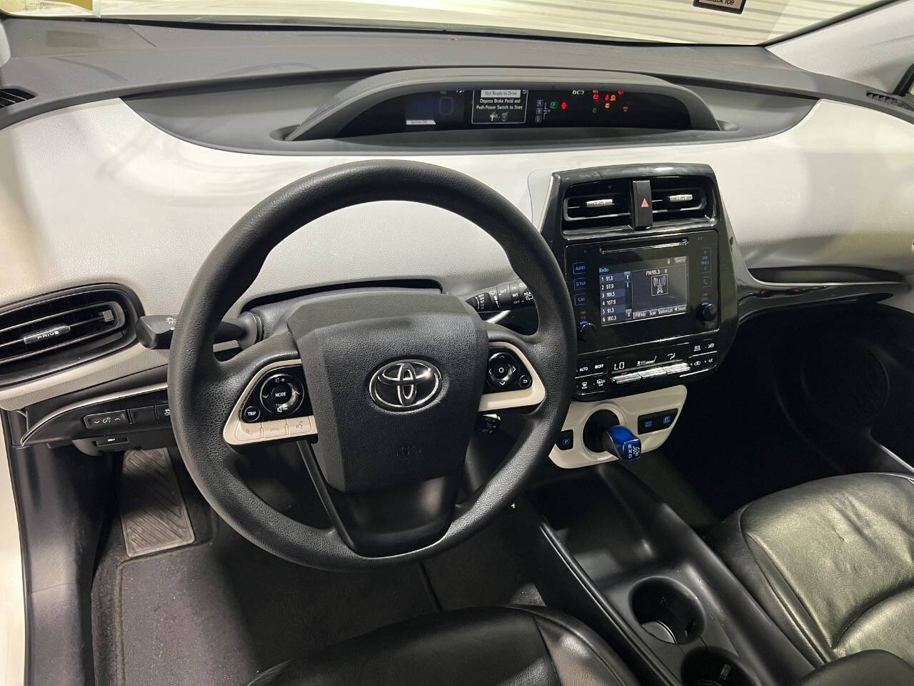 2016 Toyota Prius Two photo 30