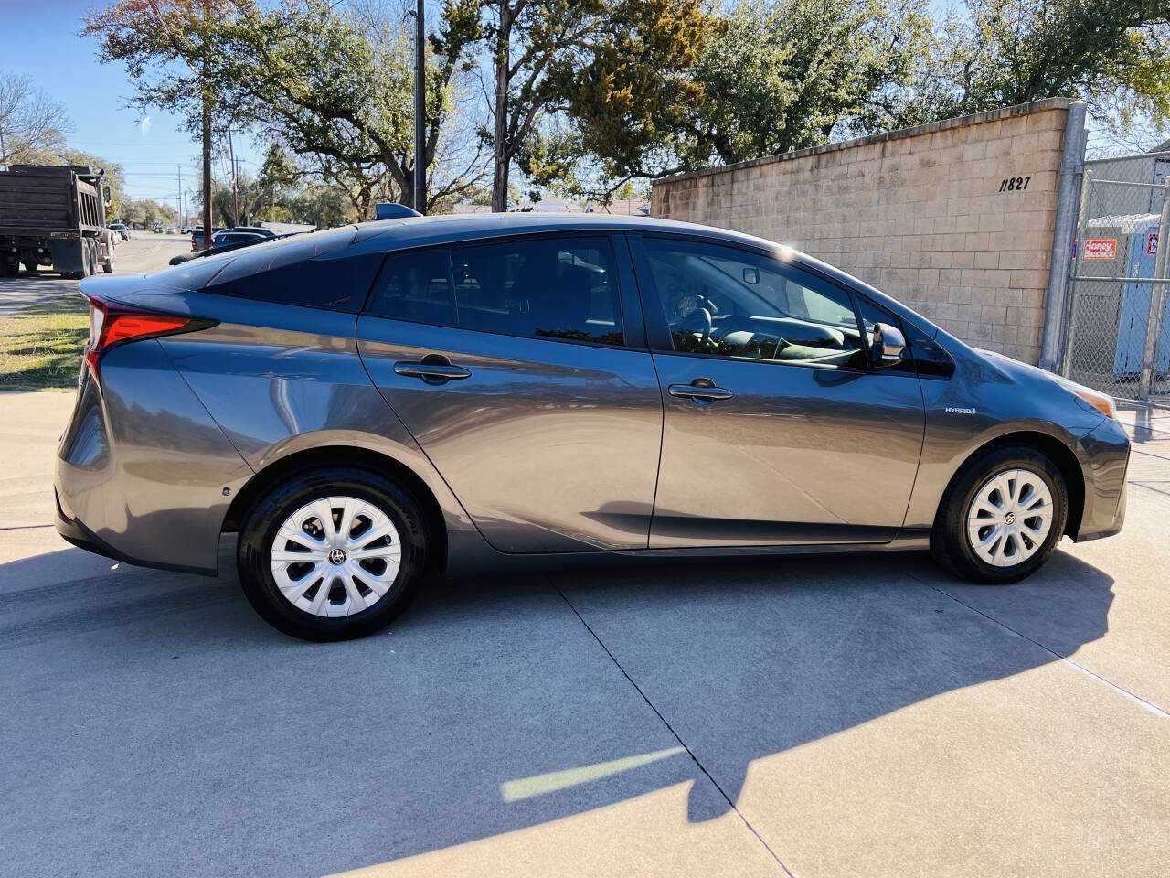 Used Car 2020 Toyota Prius  Le 4dr Hatchback For Sale Under $20,000 In Austin, Texas