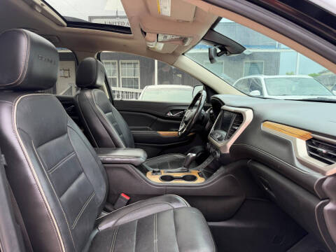 2019 GMC Acadia Denali