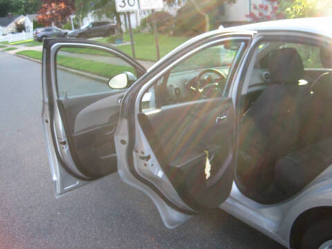 2016 Chevrolet Sonic LT Auto