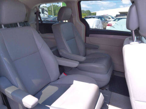 2011 Volkswagen Routan SE