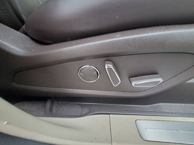 2016 Lincoln MKC Select