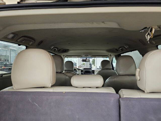 2014 Toyota Sienna LE 8-Passenger