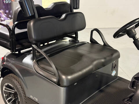 2020 E-Z-GO Freedom RXV