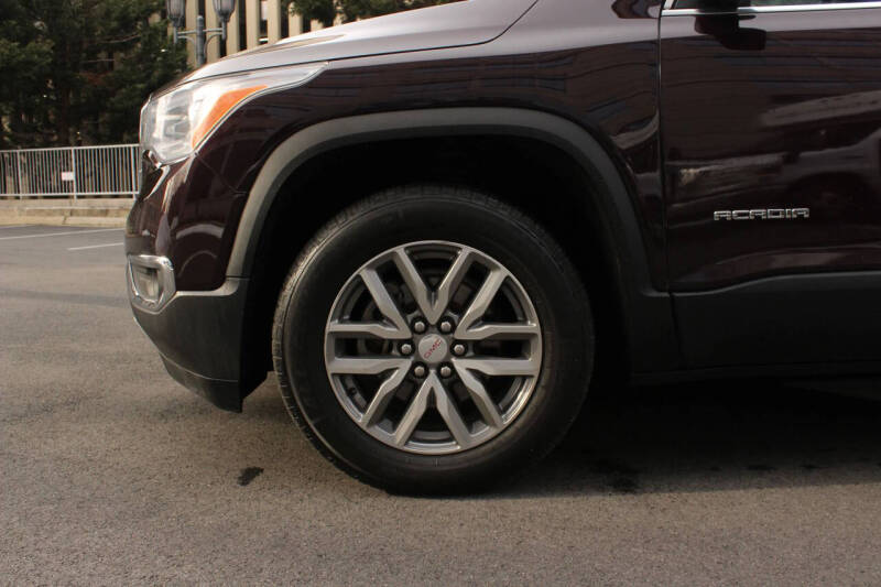 2017 GMC Acadia SLE-2