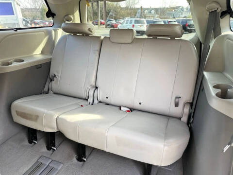 2011 Toyota Sienna
