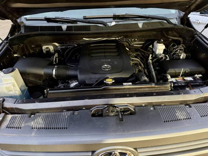 2014 Toyota Tundra SR5