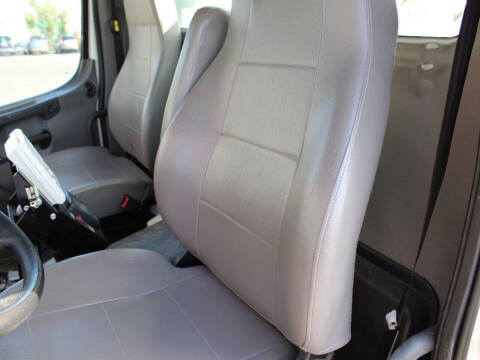 2019 Freightliner M2 106