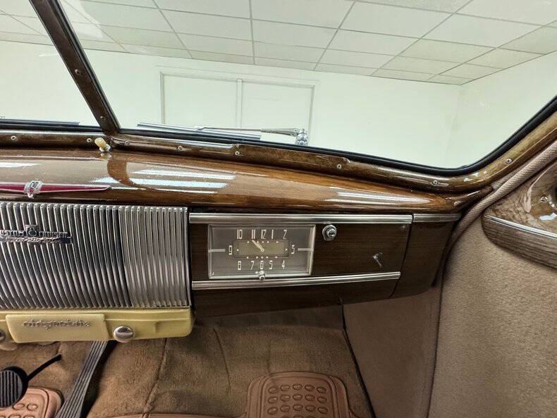 1940 Oldsmobile Custom Cruiser