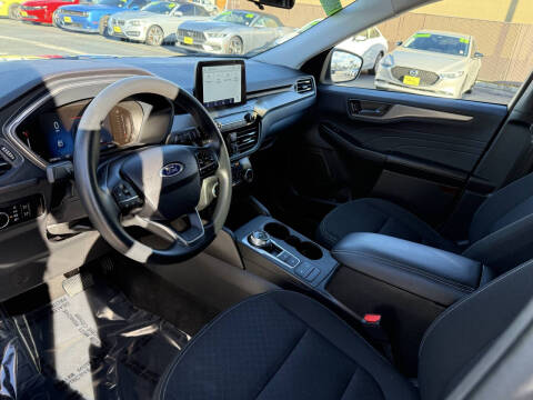 2025 Ford Escape Active