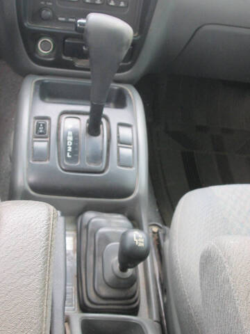 2003 Chevrolet Tracker