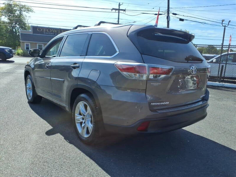 2016 Toyota Highlander