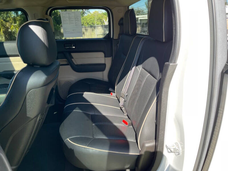 2009 HUMMER H3T Luxury