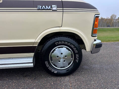 1987 Dodge Ram Van