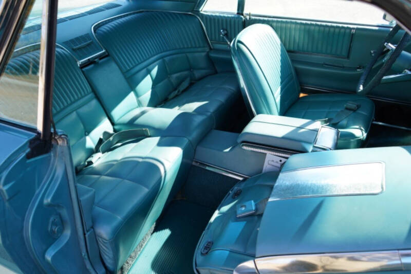 1964 Ford Thunderbird