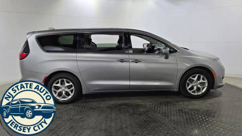 2019 Chrysler Pacifica Touring Plus
