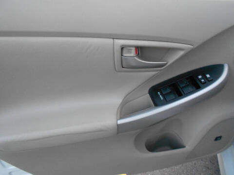 2013 Toyota Prius Three