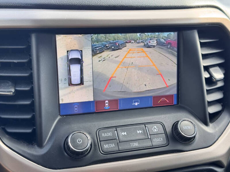 2017 GMC Acadia Denali