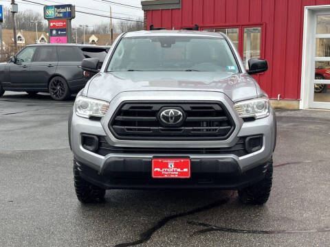 2019 Toyota Tacoma SR