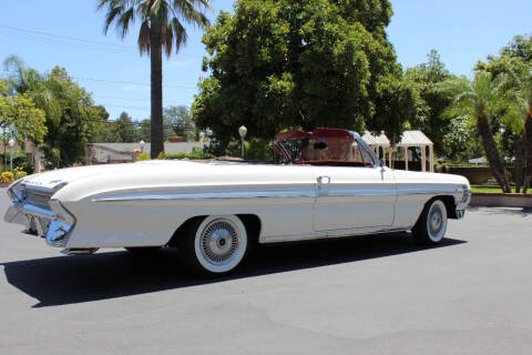 1961 Oldsmobile Starfire