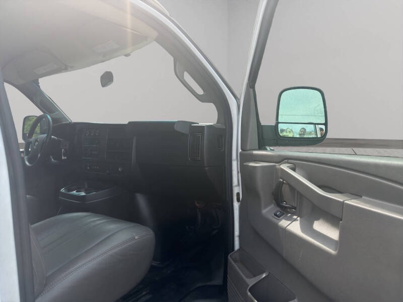 2019 Chevrolet Express 2500