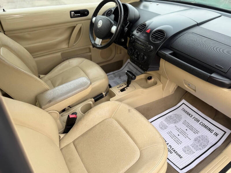 2009 Volkswagen New Beetle Base PZEV