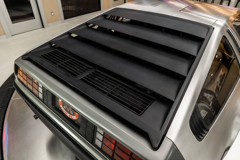 1981 DeLorean DMC-12
