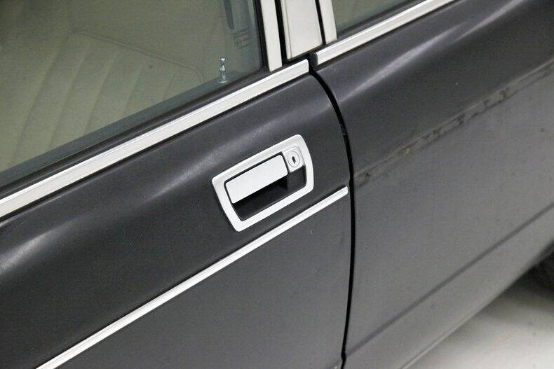 1990 Jaguar XJ-Series XJ6 Vanden Plas