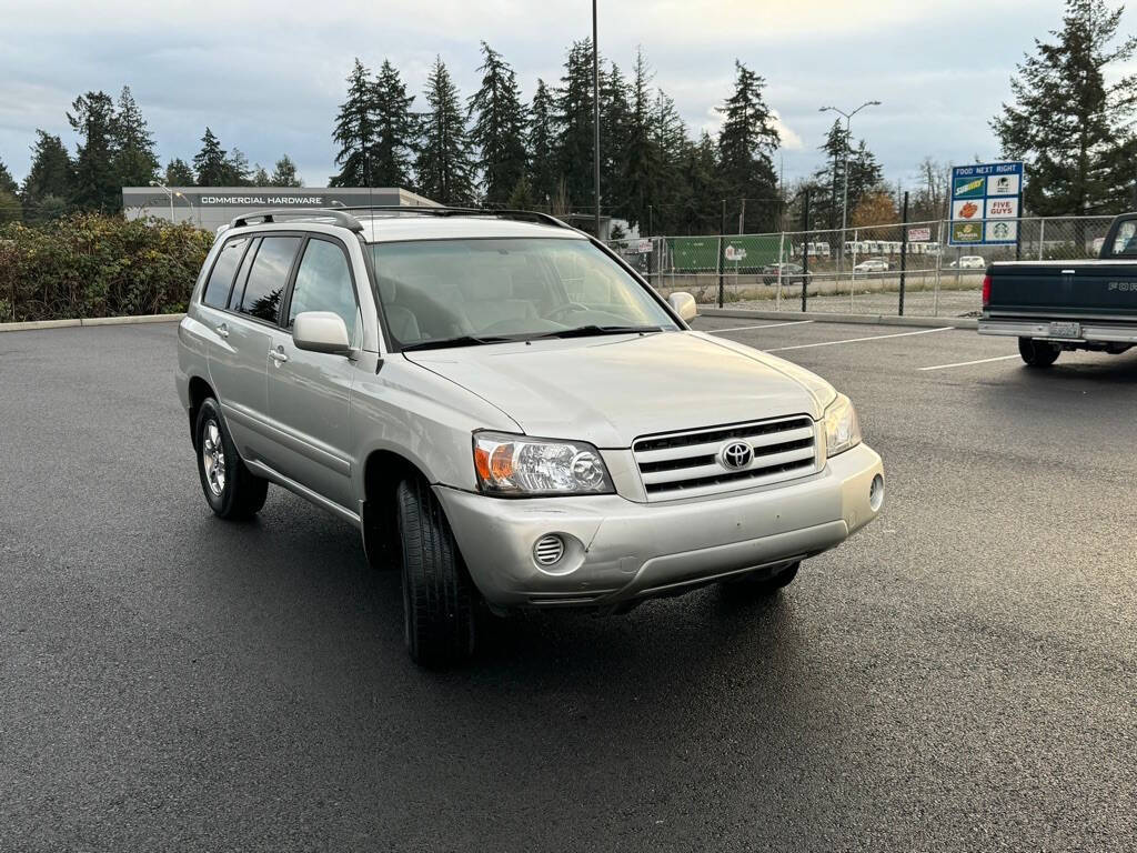 2005 Toyota Highlander for sale at The Price King Auto in LAKEWOOD, WA