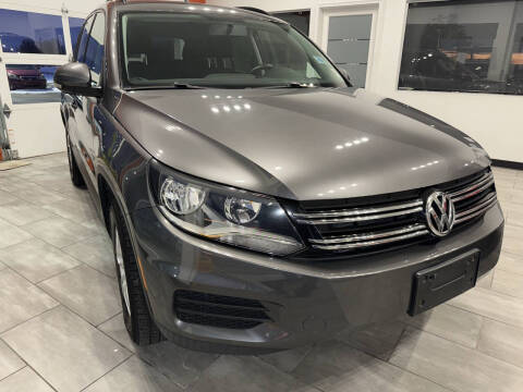 2015 Volkswagen Tiguan for sale at Evolution Autos in Whiteland IN