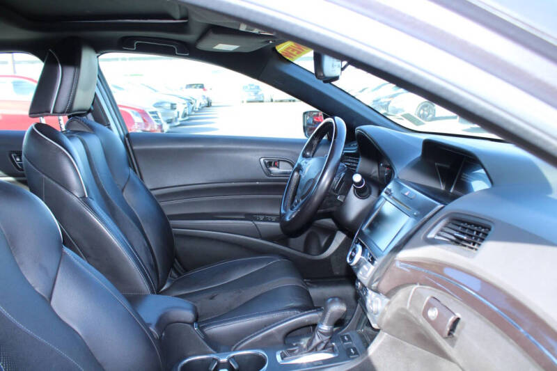 2022 Acura ILX w/Premium w/A-SPEC