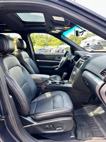 2017 Ford Explorer Sport
