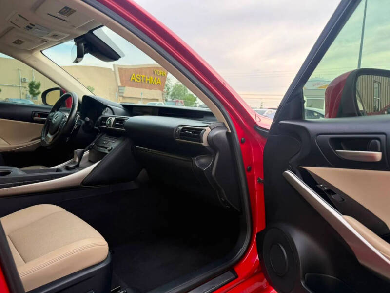 2019 Lexus IS 300