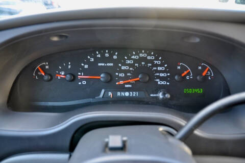 2005 Ford E-Series E-350 SD XLT