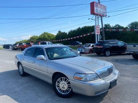 2008 Lincoln Town Car for sale at Temple of Zoom Motorsports in Broken Arrow OK