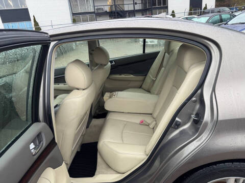 2011 Infiniti G37 Sedan x