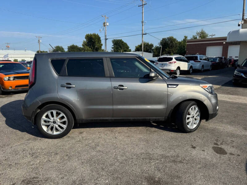 2017 Kia Soul +