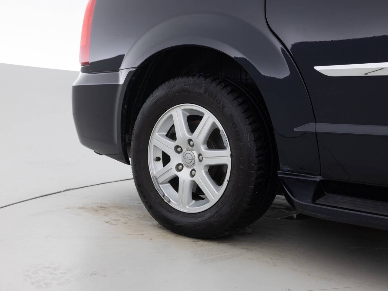 Used Car 2011 Chrysler Town And Country  Touring 4dr Mini Van For Sale Under $10,000 In Coal City, Illinois