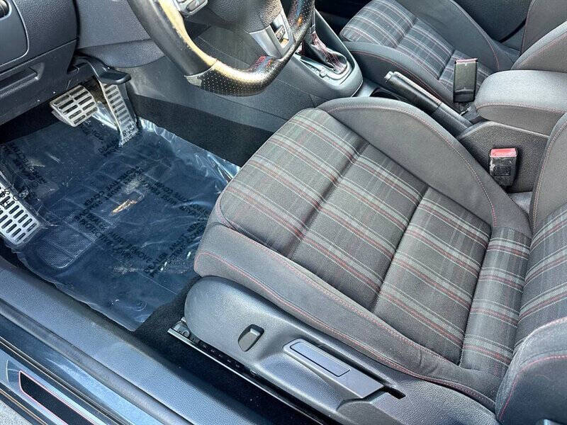 2013 Volkswagen GTI Wolfsburg Edition