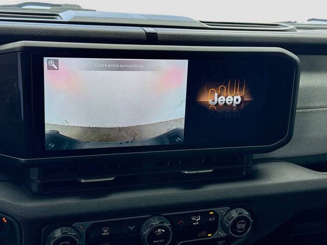 2024 Jeep Gladiator Sport