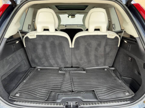 2023 Volvo XC90 B5 Plus Bright Theme
