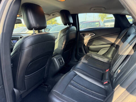2015 Chrysler 200 C