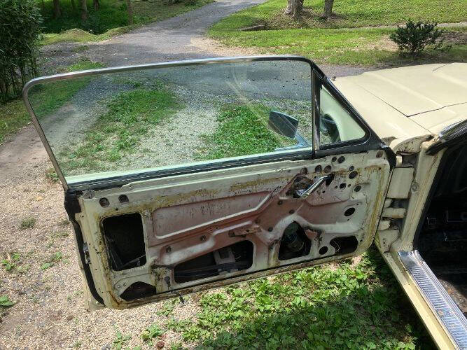 1966 Ford Thunderbird