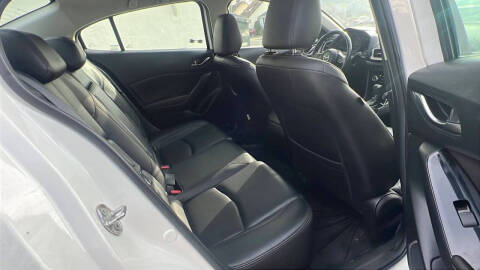 2017 Mazda MAZDA3 Touring