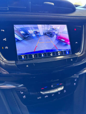 2023 Cadillac XT6 Sport